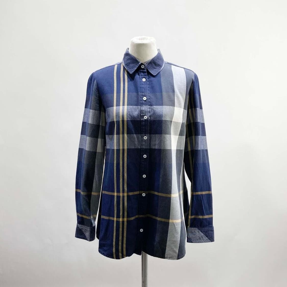 BCBG 여성면롱남방 85 상품이미지1