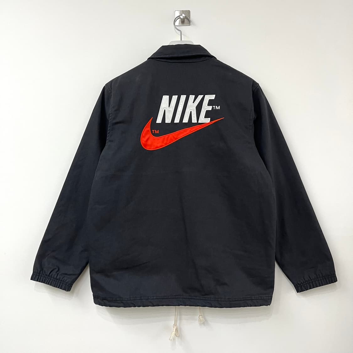 나이키 NSW 자수로고 누빔안감 블랙 코치 자켓 상품이미지3