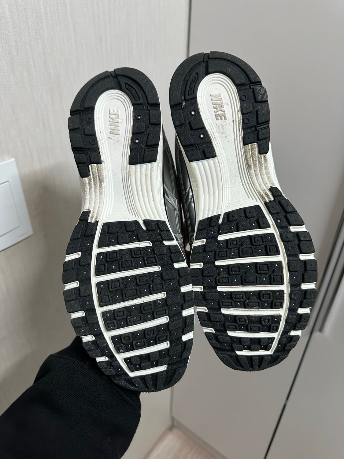 나이키 P-6000 실버 260mm 상품이미지7