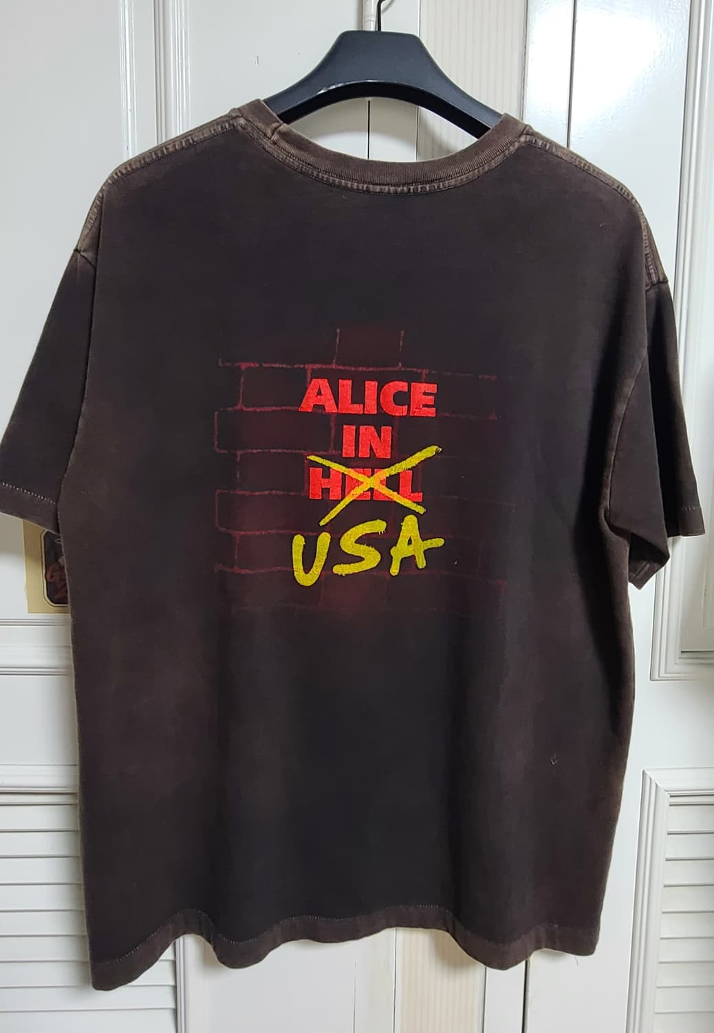 앨리스 인 헬 빈티지한 반팔티 상품이미지2