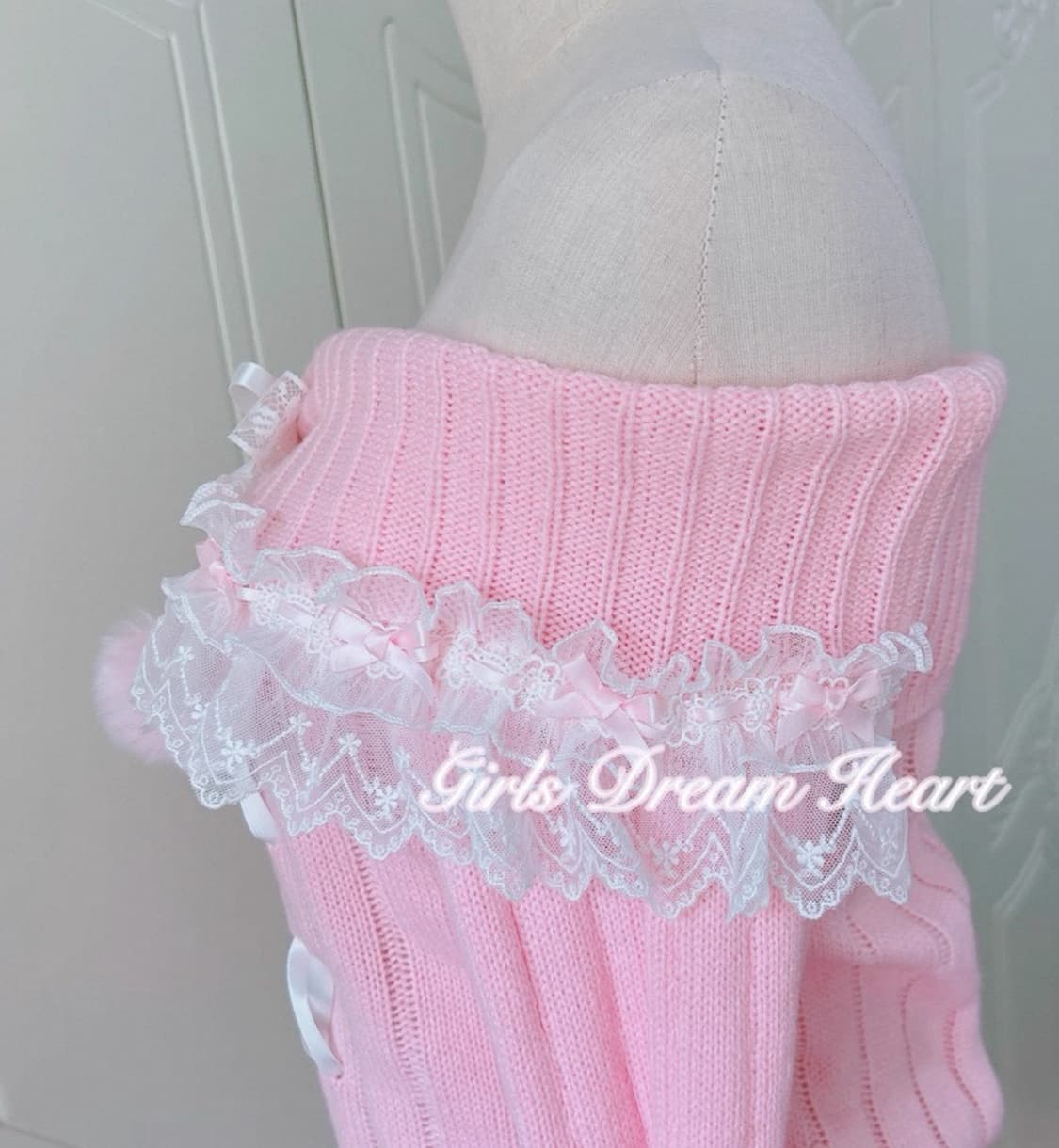 💗 헬로키티 핑크 오프숄더 갸루 캐캐체깔 니트 상품이미지5