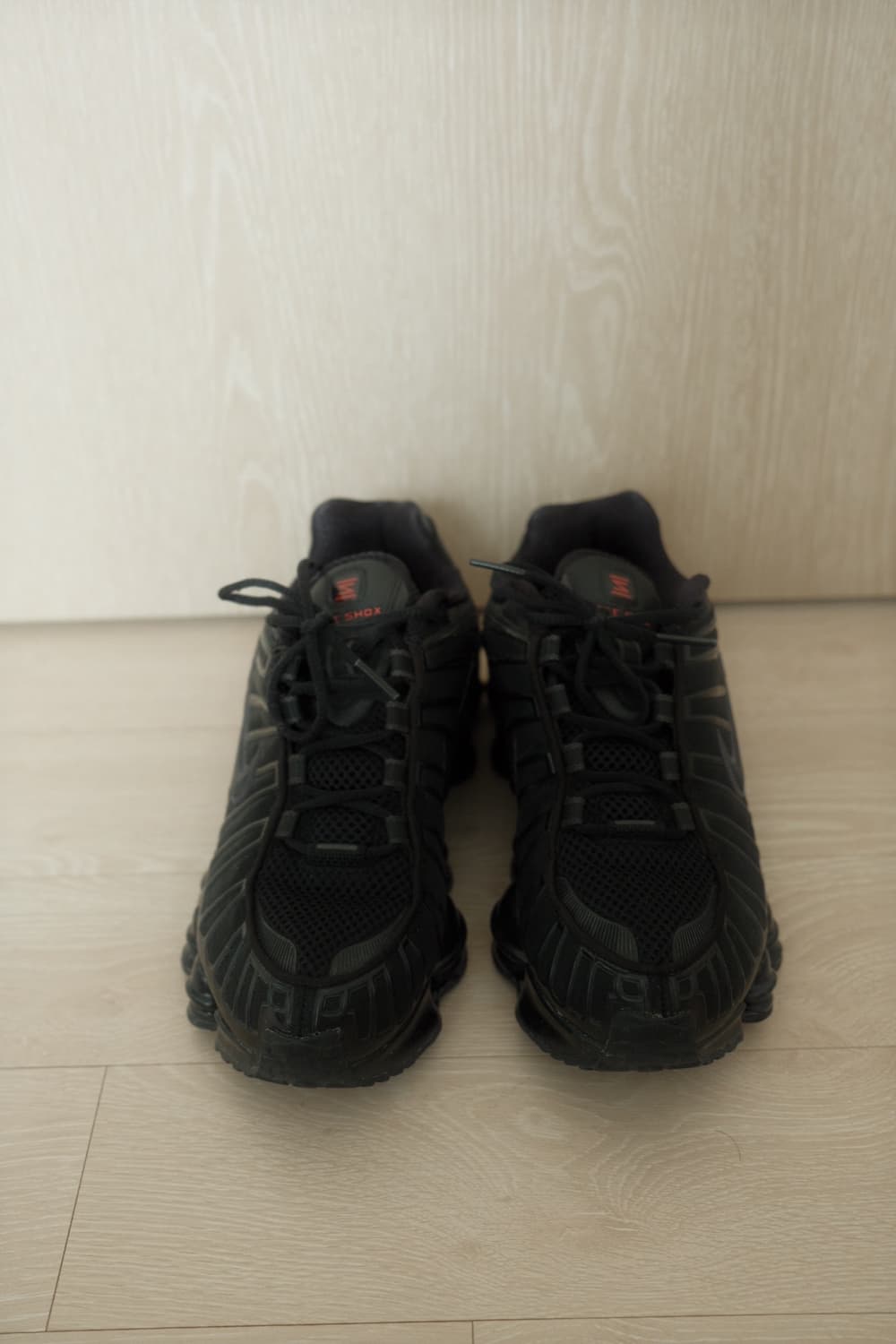 나이키 샥스TL 블랙 앤 맥스 오렌지 240 상품이미지3