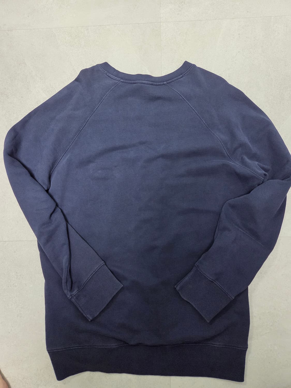 메종키츠네 네이비 맨투맨 상품이미지2