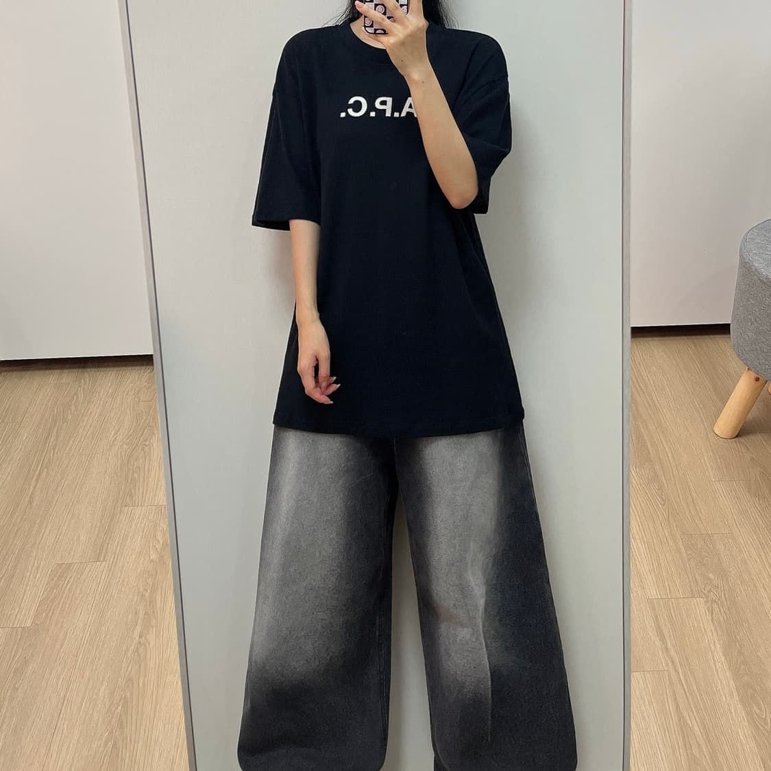 A.P.C. 아페쎄 로고 메쉬 블랙 반팔 티셔츠 상품이미지2