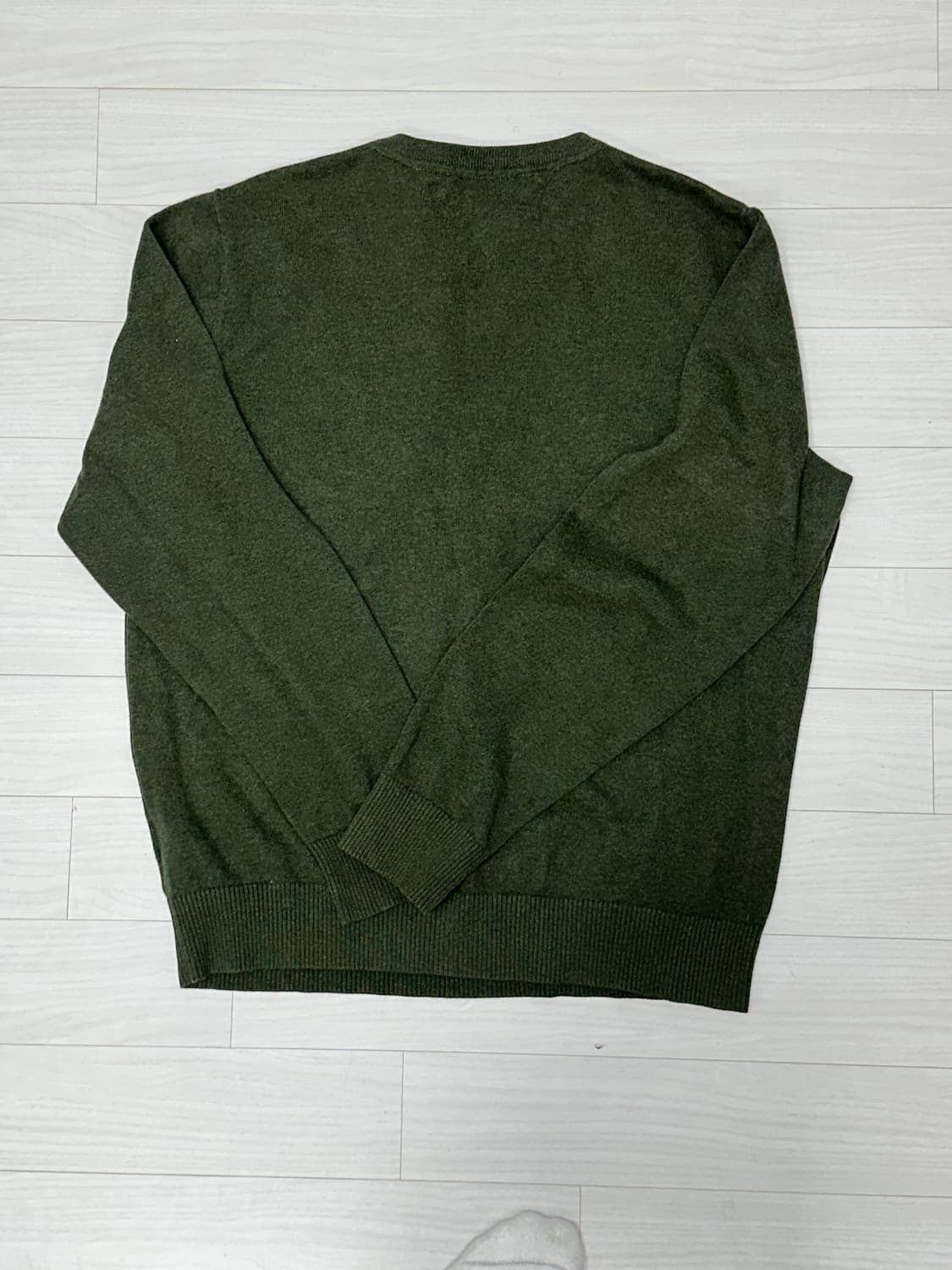 타미힐피거의 아가일 패턴 브이넥 니트 상품이미지2