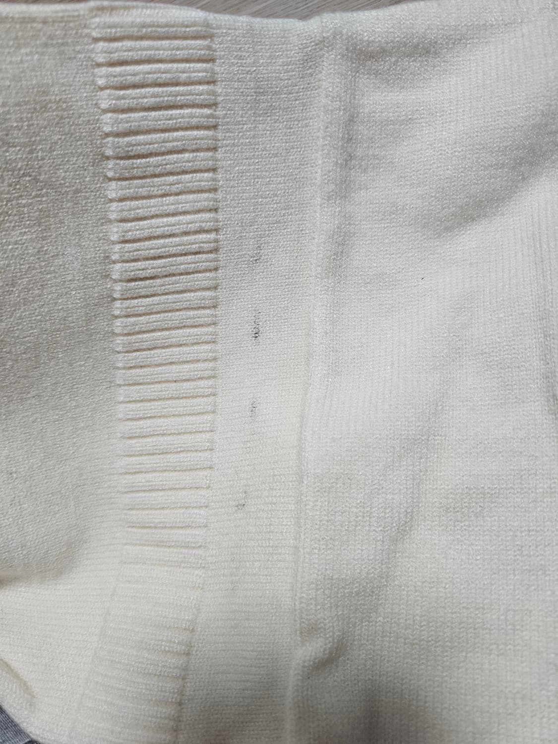 Knitted 워셔블 하프 집업 니트 아이보리색상 105사이즈 상품이미지4