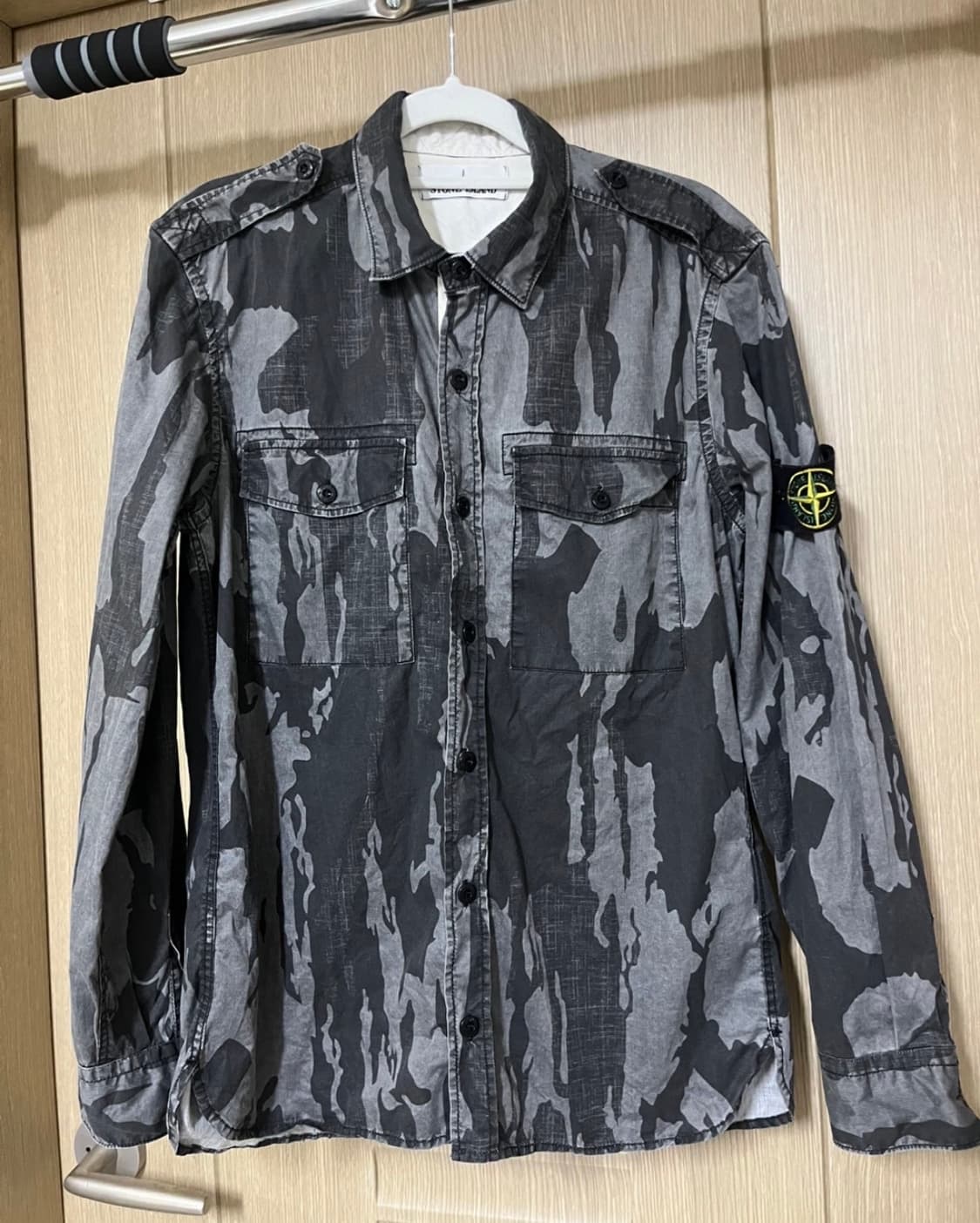 스톤아일랜드 카모 셔츠자켓 상품이미지1