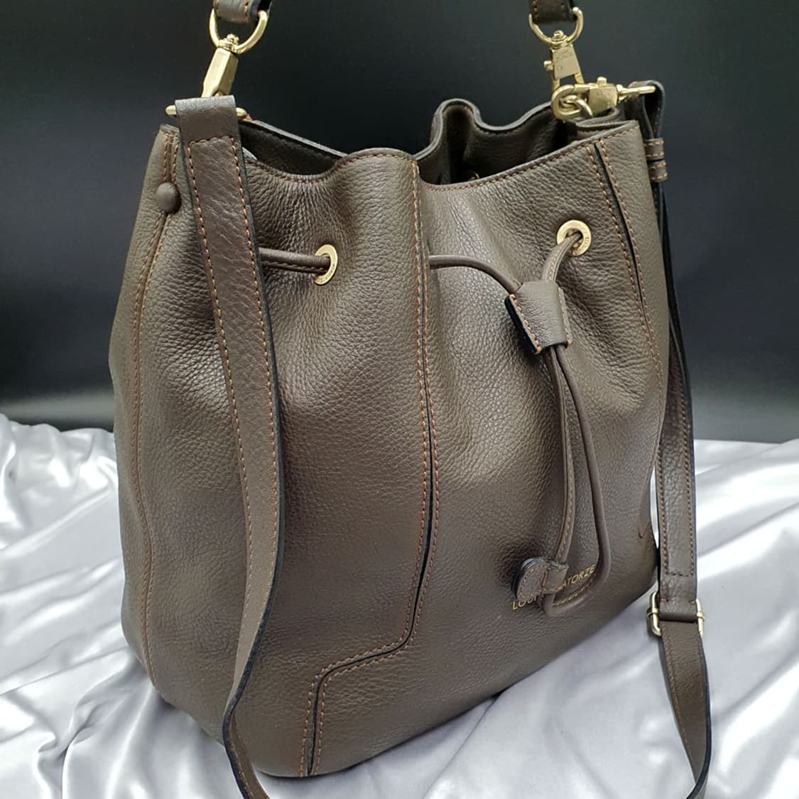 루이까또즈 가죽 복조리 숄더백 크로스백 중고 가방 은피아노 상품이미지6