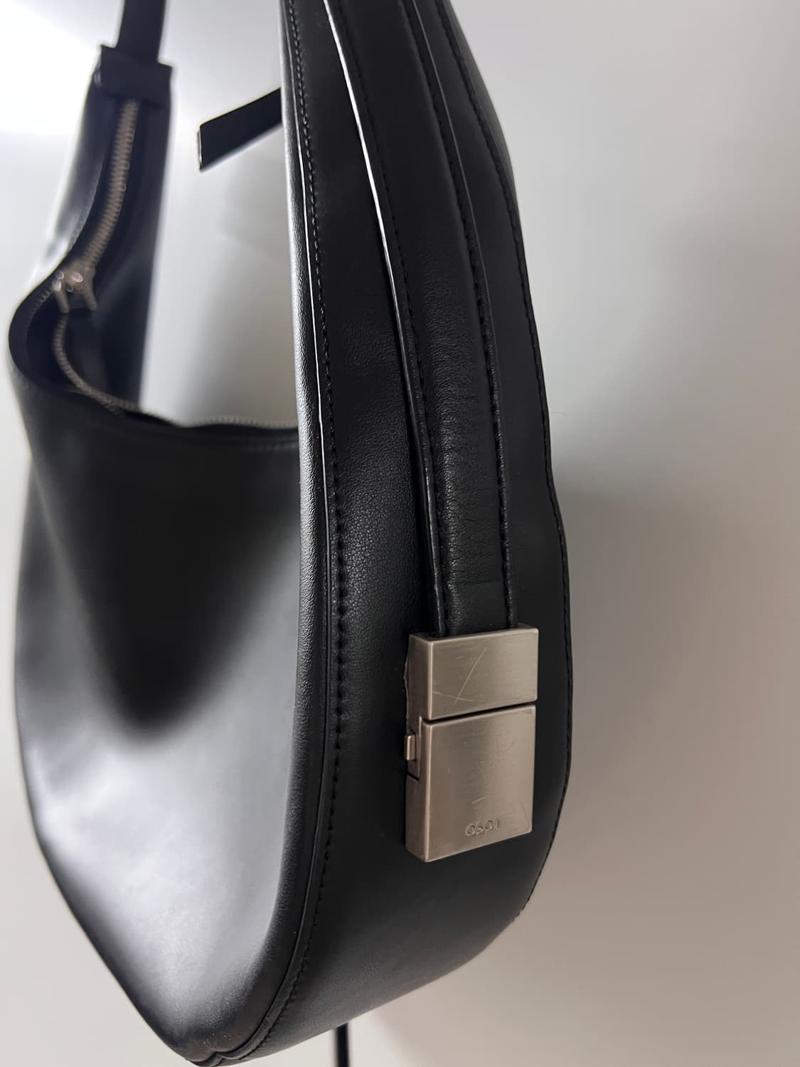 오소이 토니 호보백 블랙 toni hobo osoi 상품이미지5