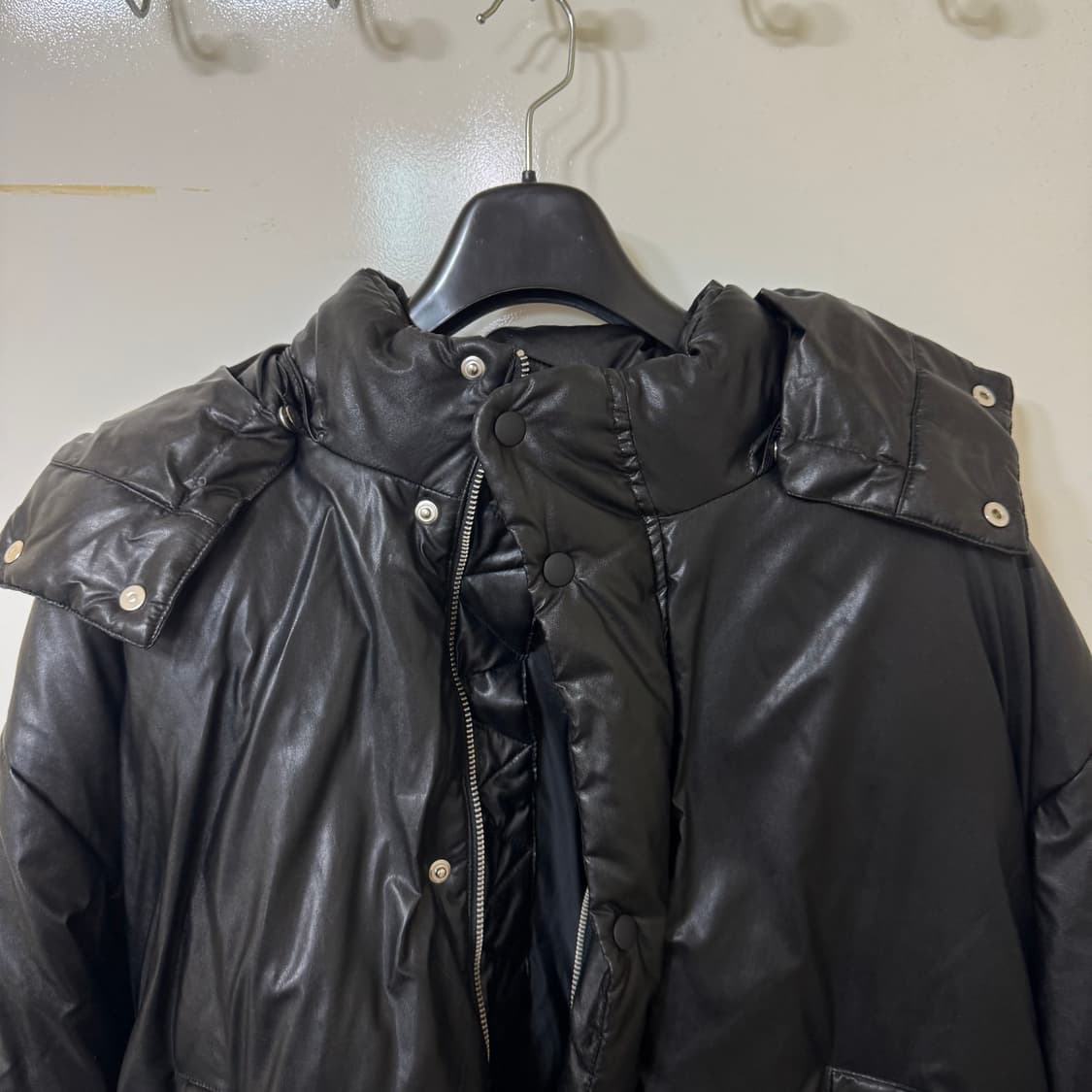 비바스튜디오 가죽 패딩 상품이미지2