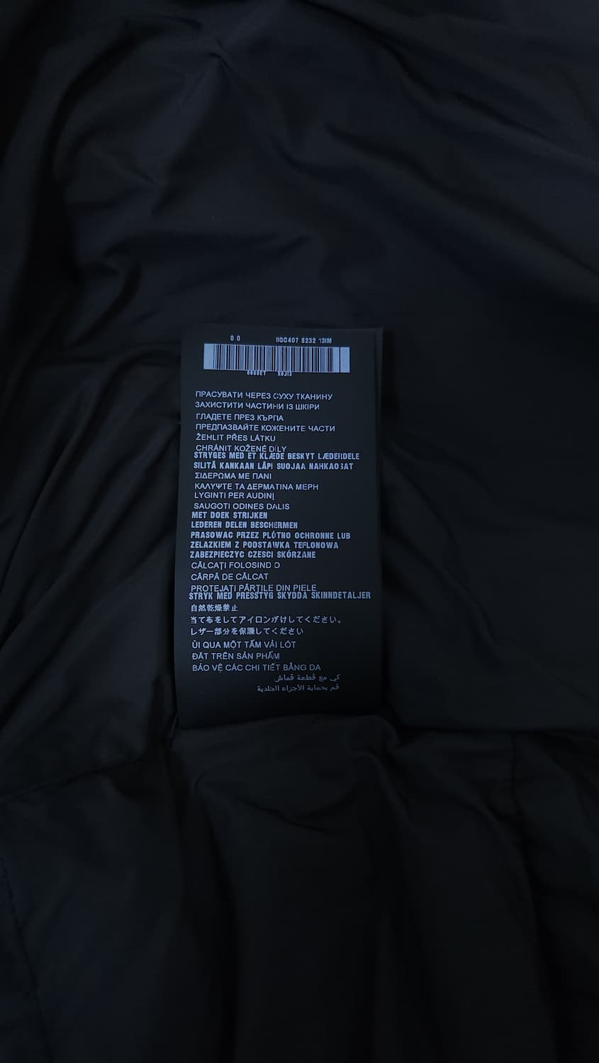 [L] 프라다 벨벳 패딩 블랙(SGC407) 상품이미지10