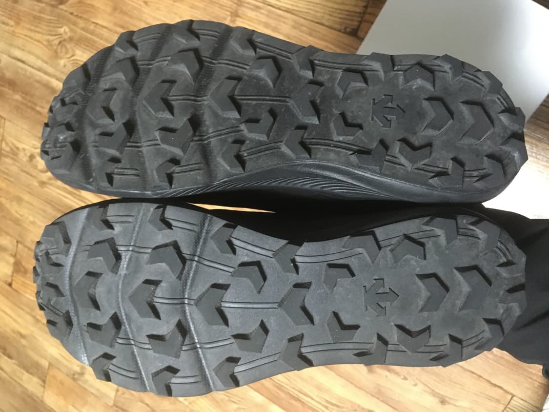 데상트 유스 시프트 트레일 블랙 판매합니다 상품이미지7