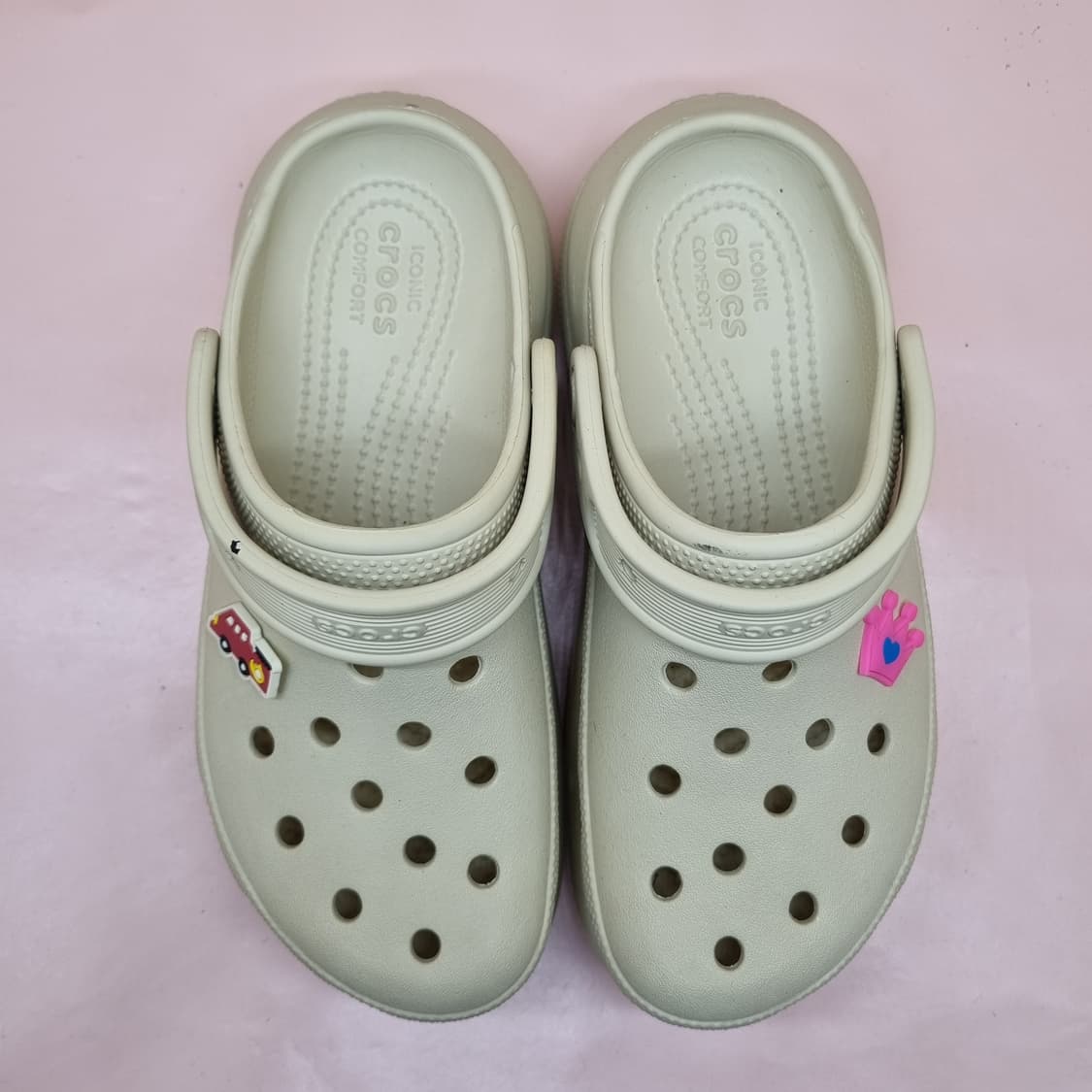 크록스 클래식 크러쉬 클로그 여성샌들230  상품이미지2