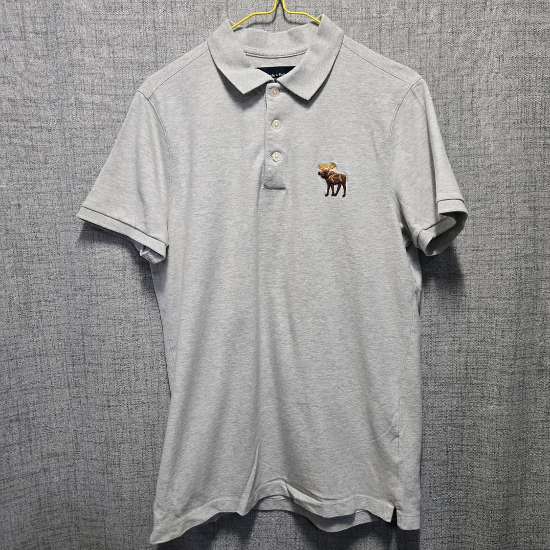 아베크롬비 회색  카라 반팔티  상품이미지1