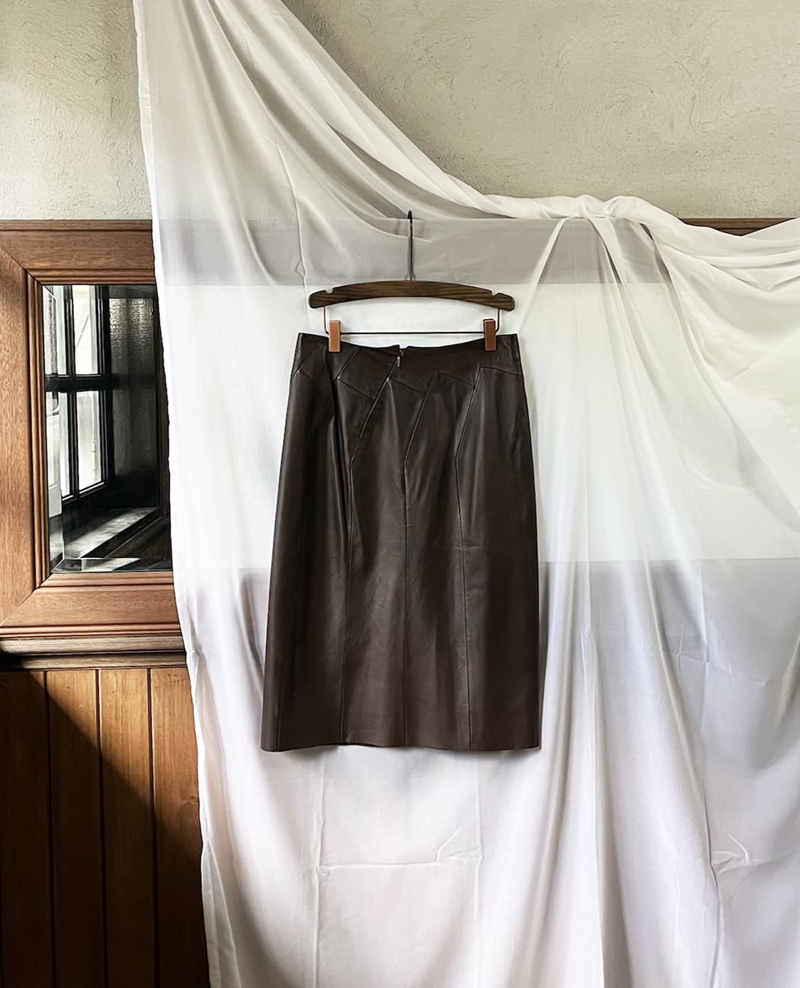 LOEWE lether midi skirt 상품이미지7