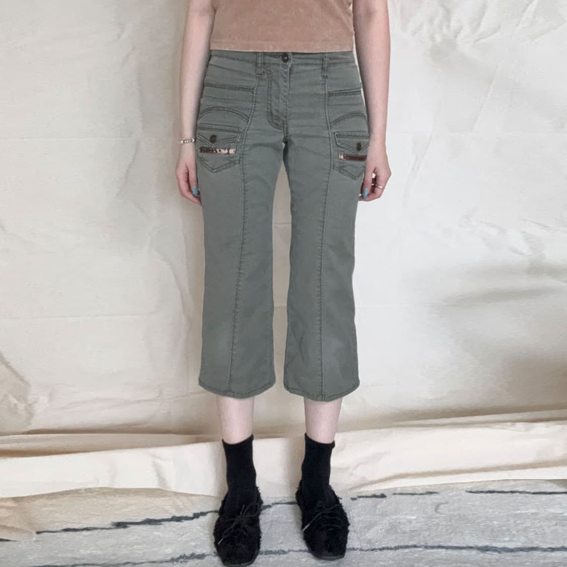 Avant-Garde Multi-Pocket Capri Pants 상품이미지3