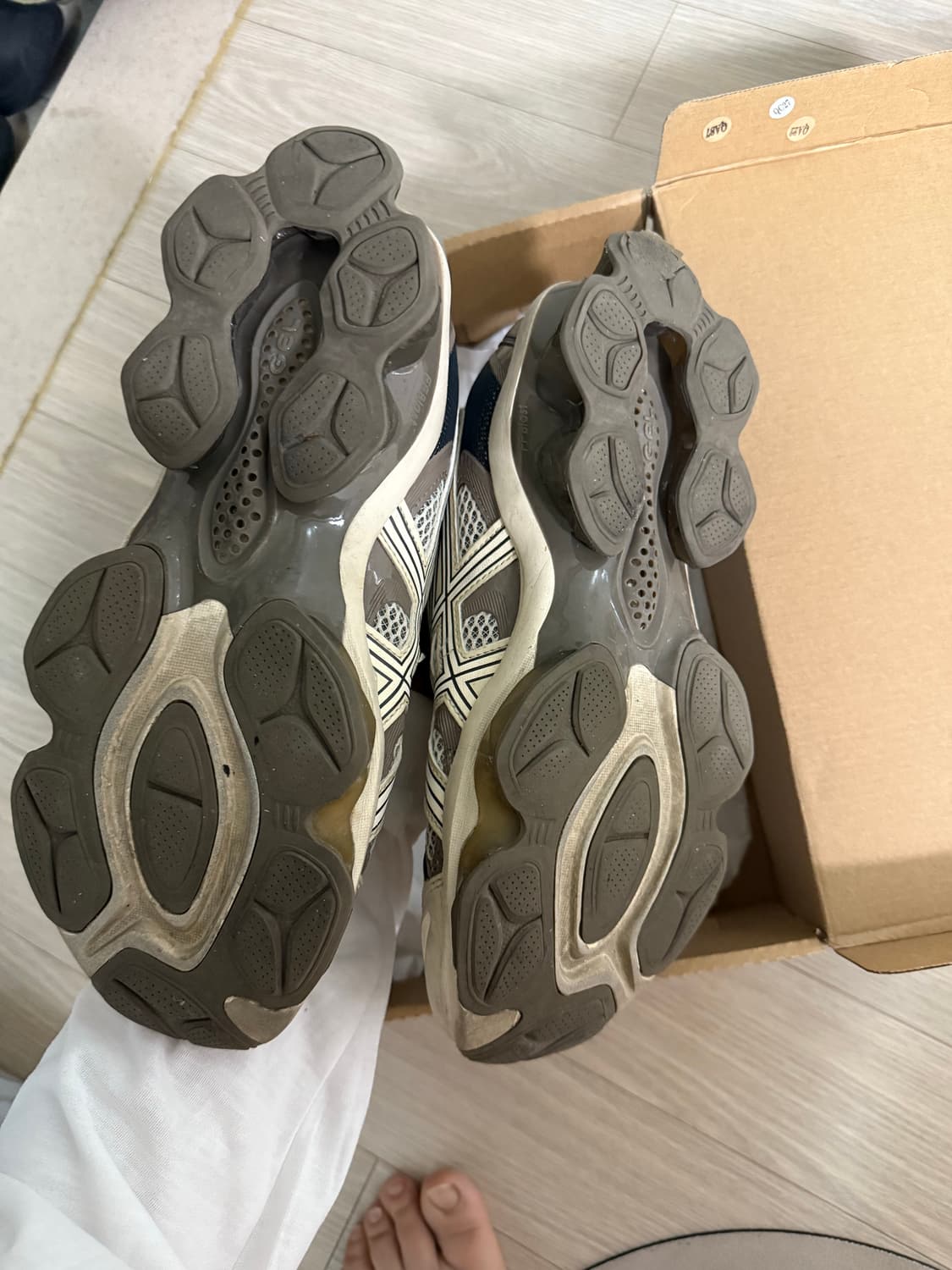 아식스 젤 퀀텀 키네틱 버치 다크 토프 상품이미지6