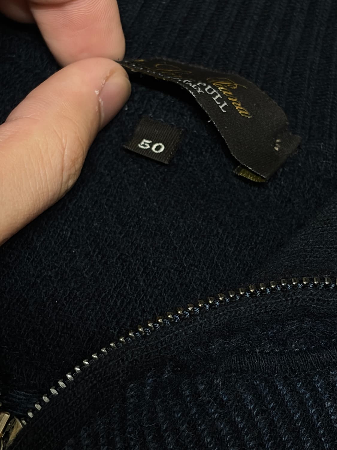 (최고가라인) 로로피아나 로드스터 캐시미어 풀 니트 반집업 50 상품이미지4