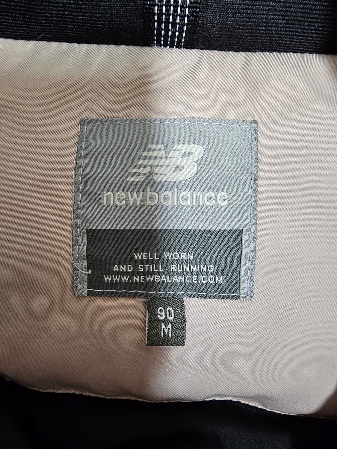 뉴발란스 여성 덕다운숏패딩 M 상품이미지3