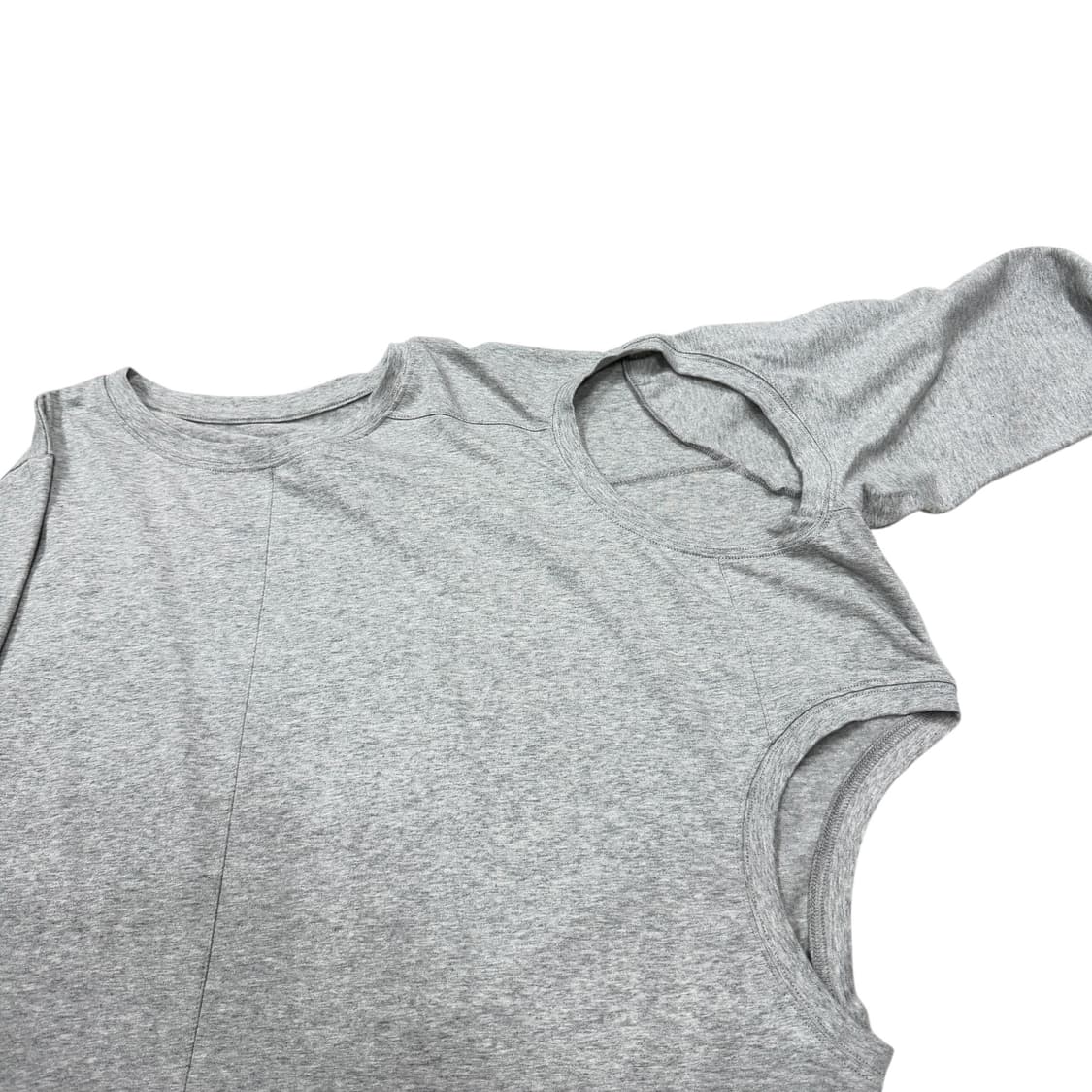 CERRIC 세릭 컷 아웃 블록 슬리브 긴팔 티셔츠 그레이 상품이미지2