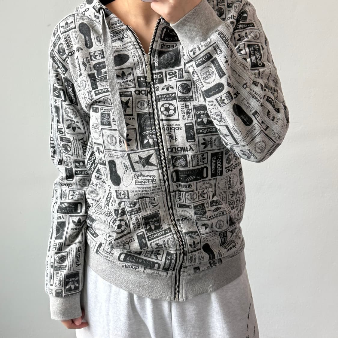 [M] 아디다스 그래픽 후드집업 상품이미지1