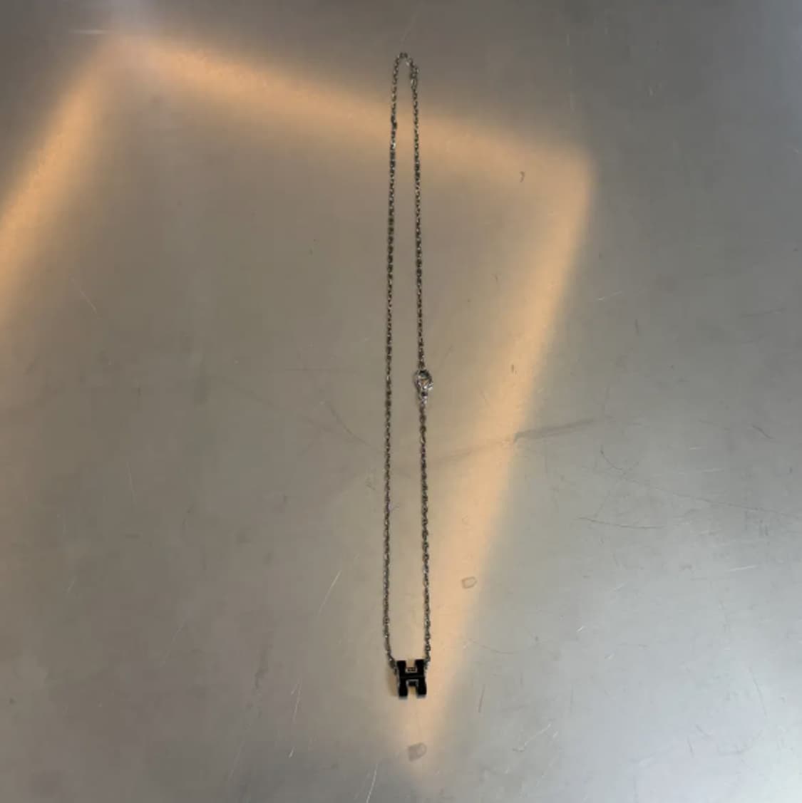 (정품)에르메스 H 로고 실버 네크리스 OS 상품이미지4