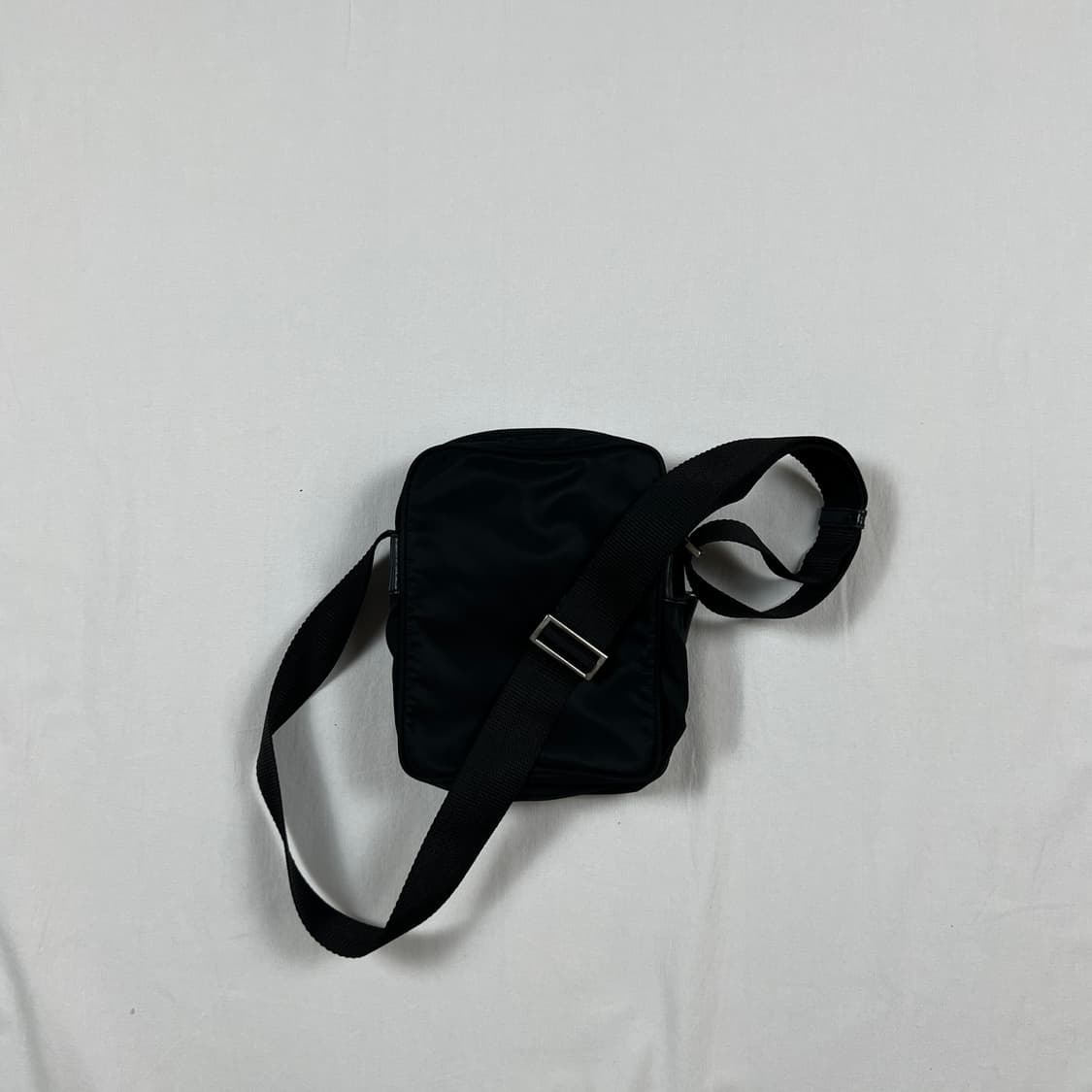 프라다 prada 로고 크로스백 가방 상품이미지8