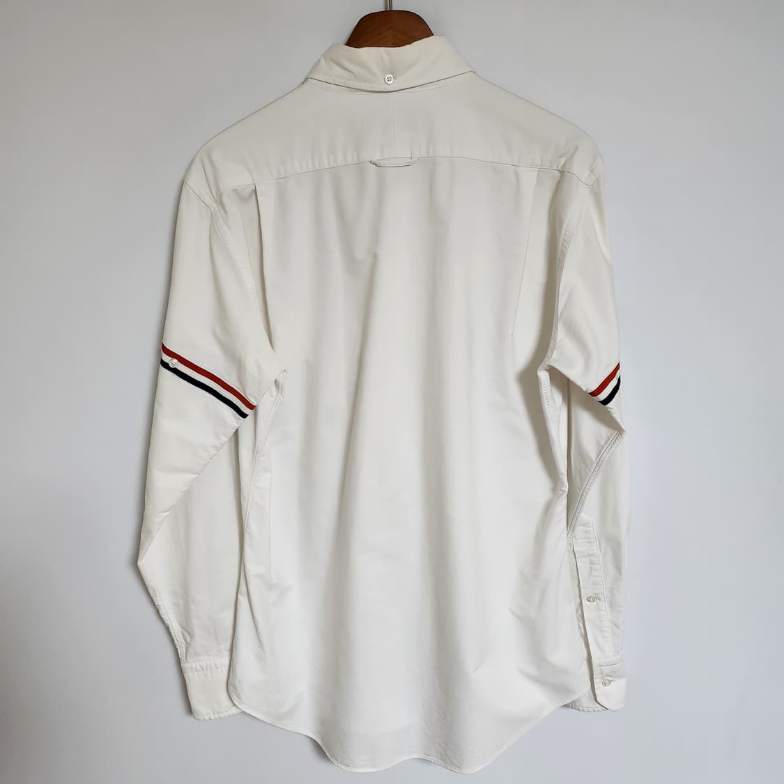 [3] 톰브라운 화이트 암밴드 옥스포드 셔츠 상품이미지4