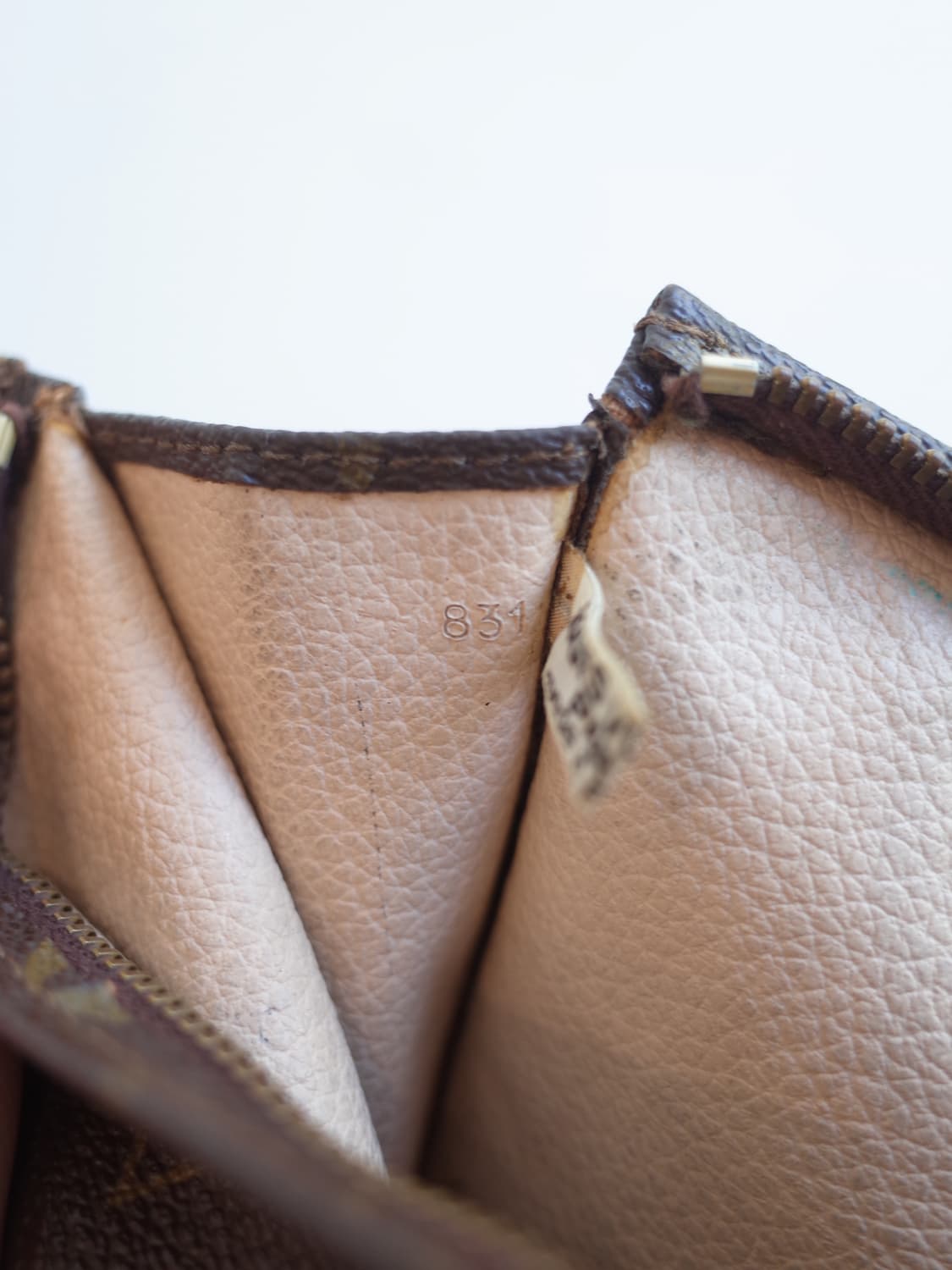 Louis vuitton 루이비통 레더 파우치백 상품이미지6