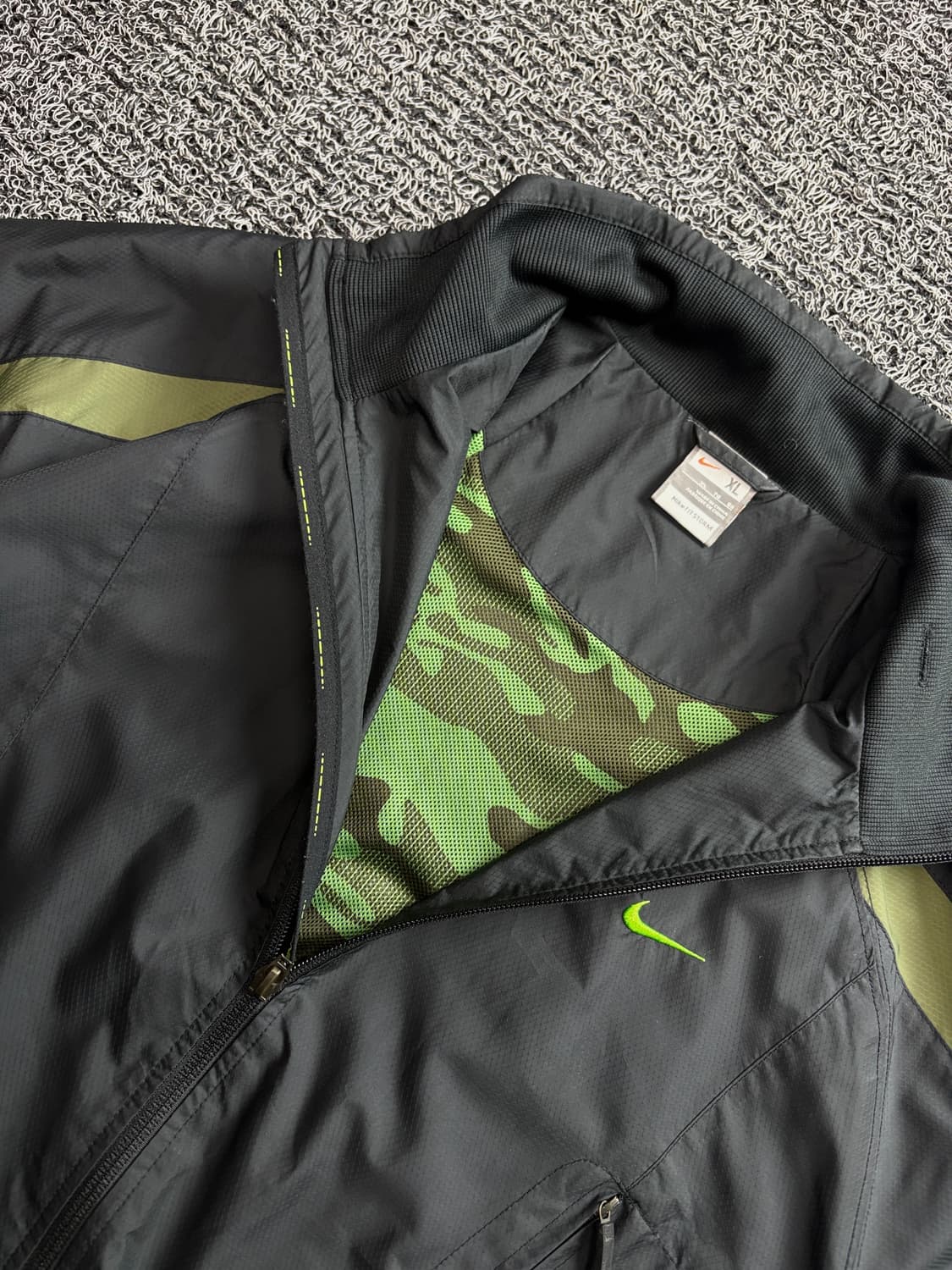 00s 나이키 올드스쿨 스우시 카모플라쥬 포인트 바람막이 자켓 2690 상품이미지4