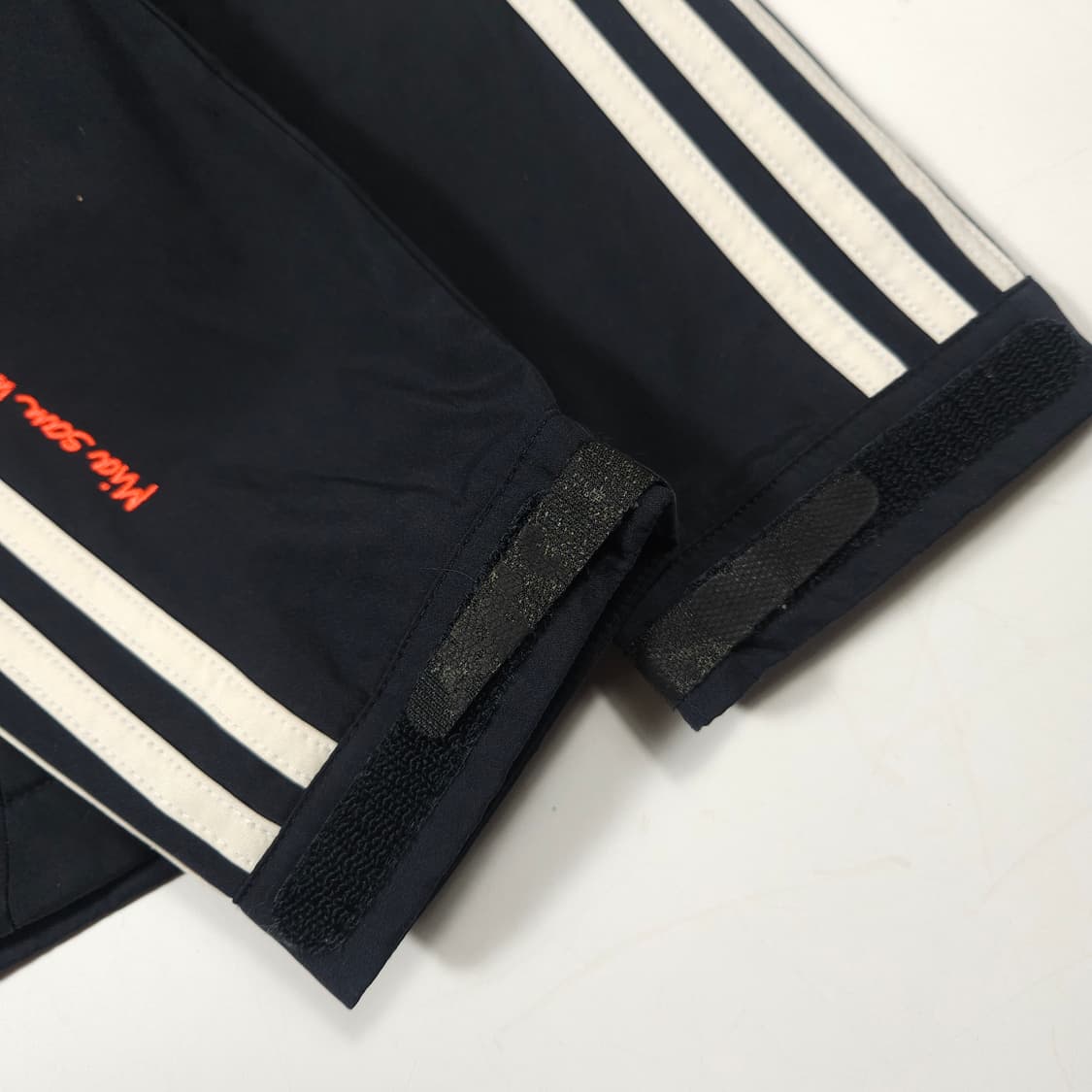 아디다스 뮌헨 바람막이 블랙 상품이미지5