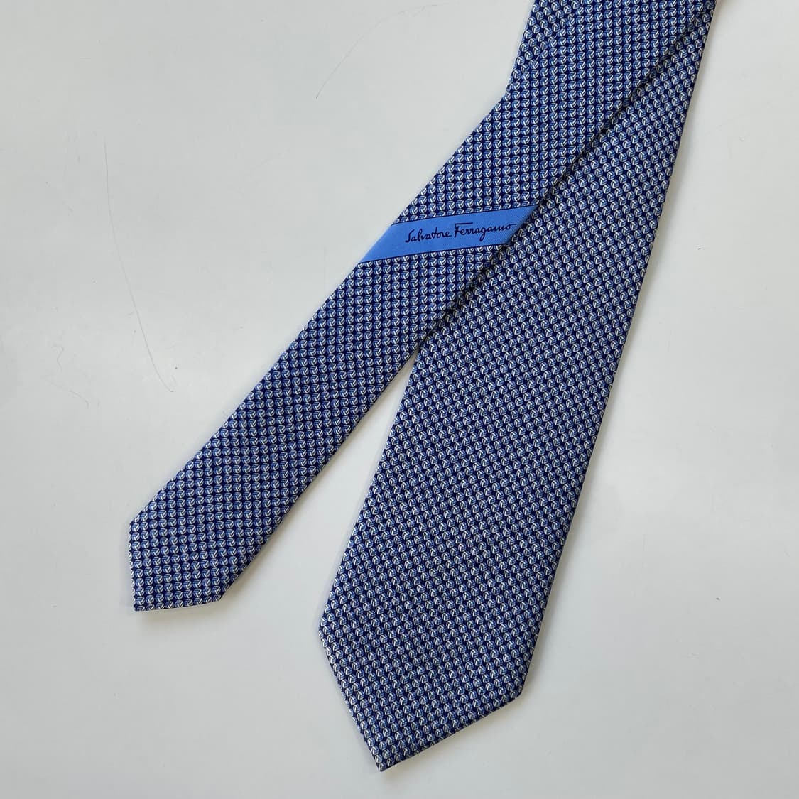 신형라벨 페레가모(Ferragamo)  명품 정품넥타이8.1cm 상품이미지1