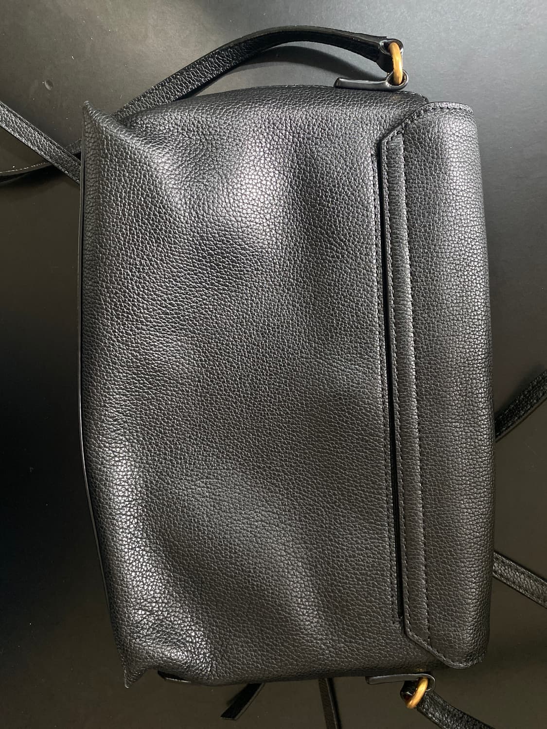 빈폴 블랙 가죽 크로스백 상품이미지2