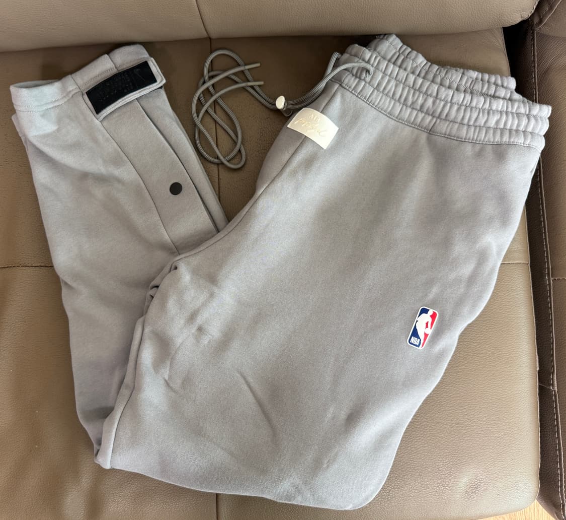 [L] 나이키 피어오브갓 피오갓 웜업 팬츠 더스트 (BV5791-003) 상품이미지1