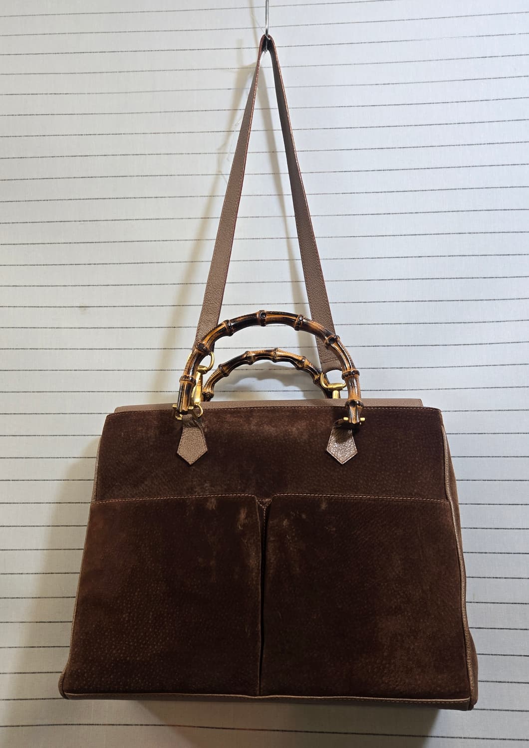 구찌(정품)브라운 스웨이드 뱀부토트백 상품이미지1