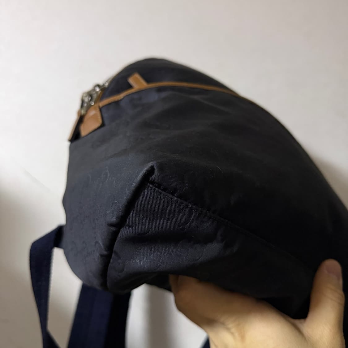 구찌 GG로고 수프림 거북이 백팩 블랙 (안감 사용감) 상품이미지3