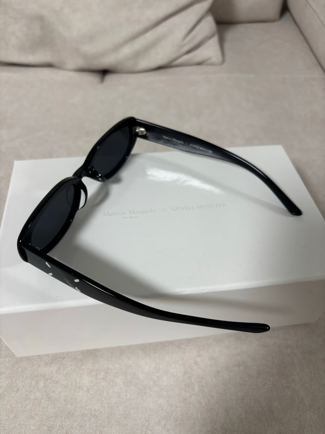 마르지엘라x젠틀몬스터 선글라스 MM206 블랙 상품이미지6