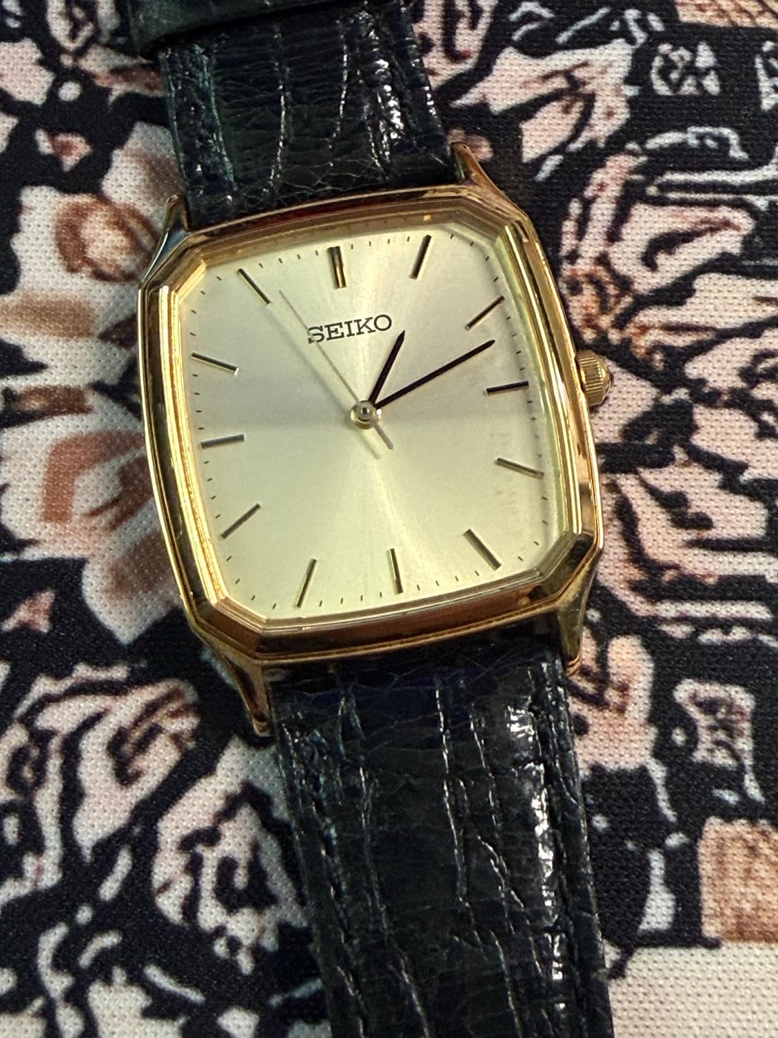 SEIKO 빈티지 쿼츠 시계 상품이미지2