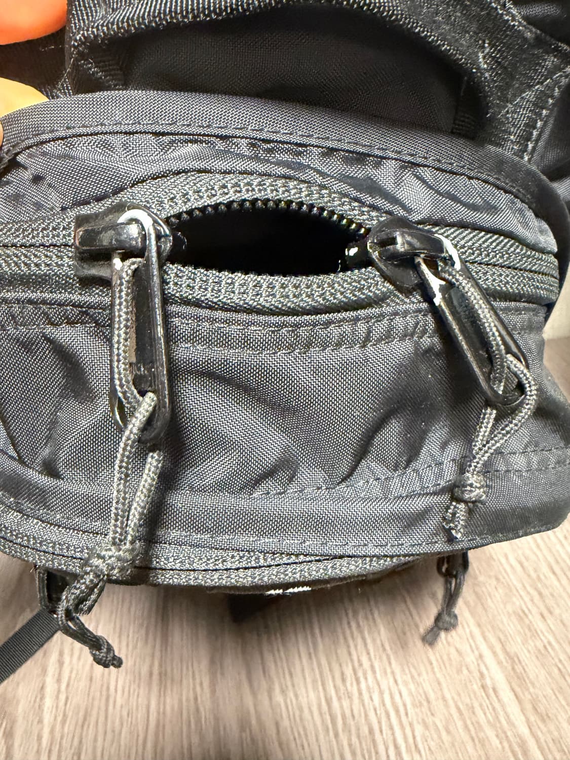 슈프림 로고스트랩 백팩  상품이미지6