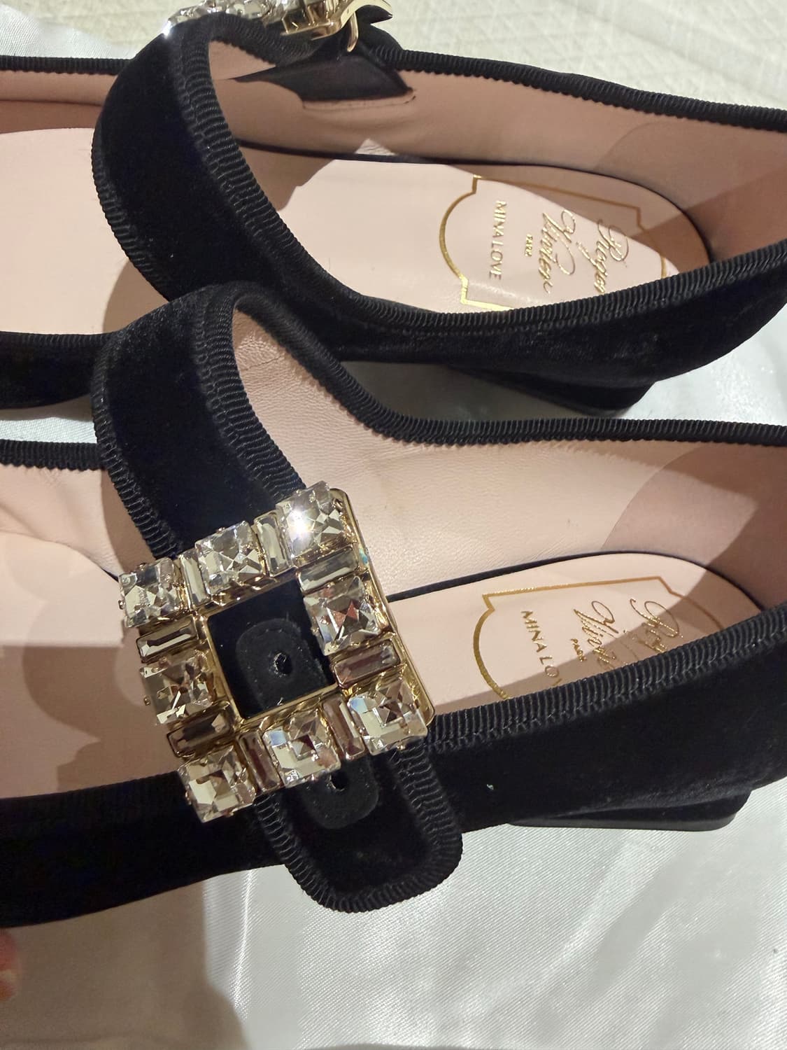 로저비비에 벨벳 메리제인 플랫 상품이미지7