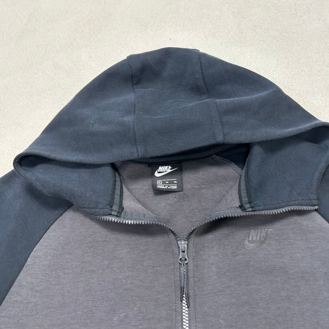 Nike Tech Pack black hood zip-up 상품이미지5
