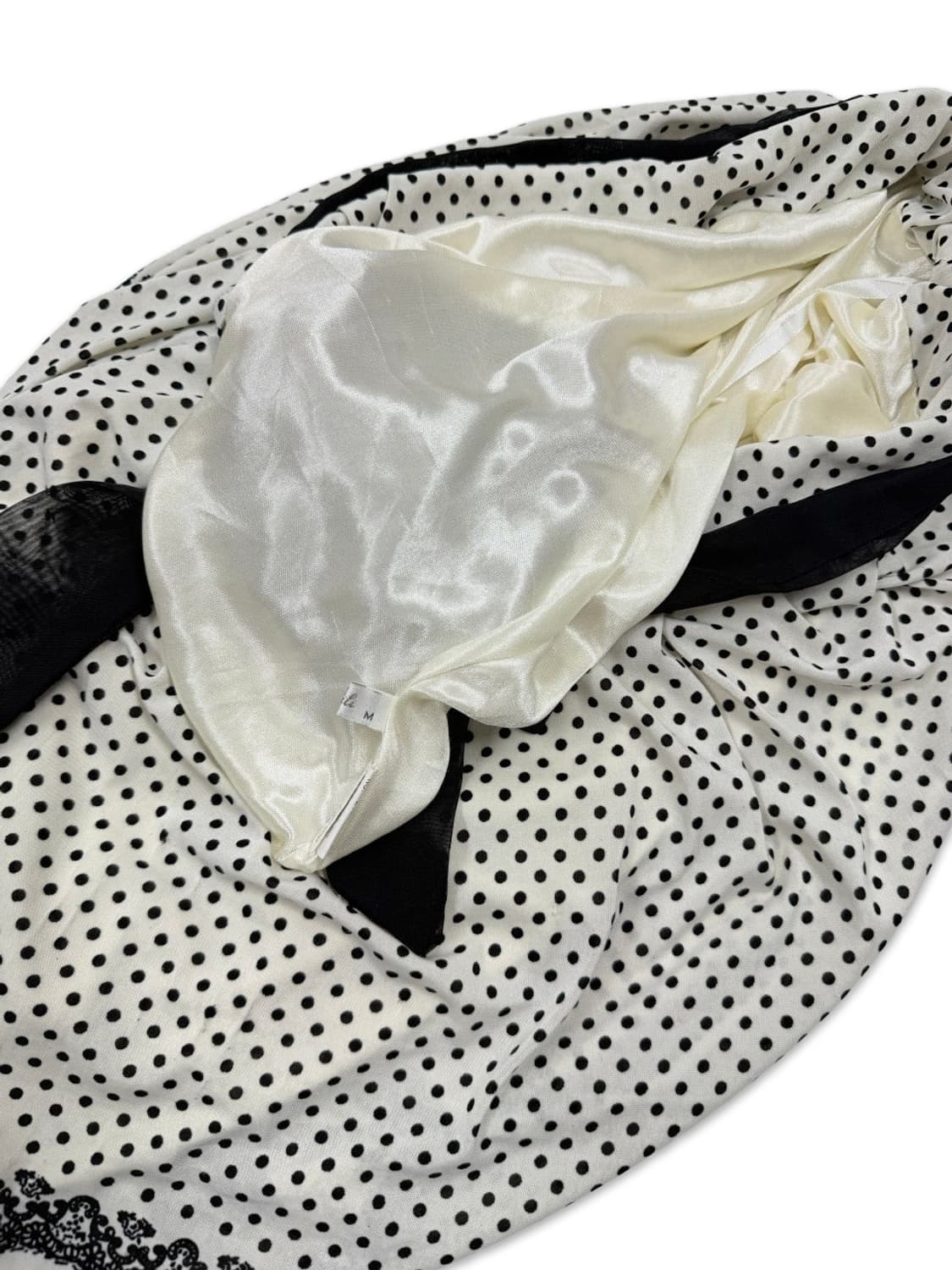 빈티지 화이트블랙 도트 플레어 미디 스커트 상품이미지4