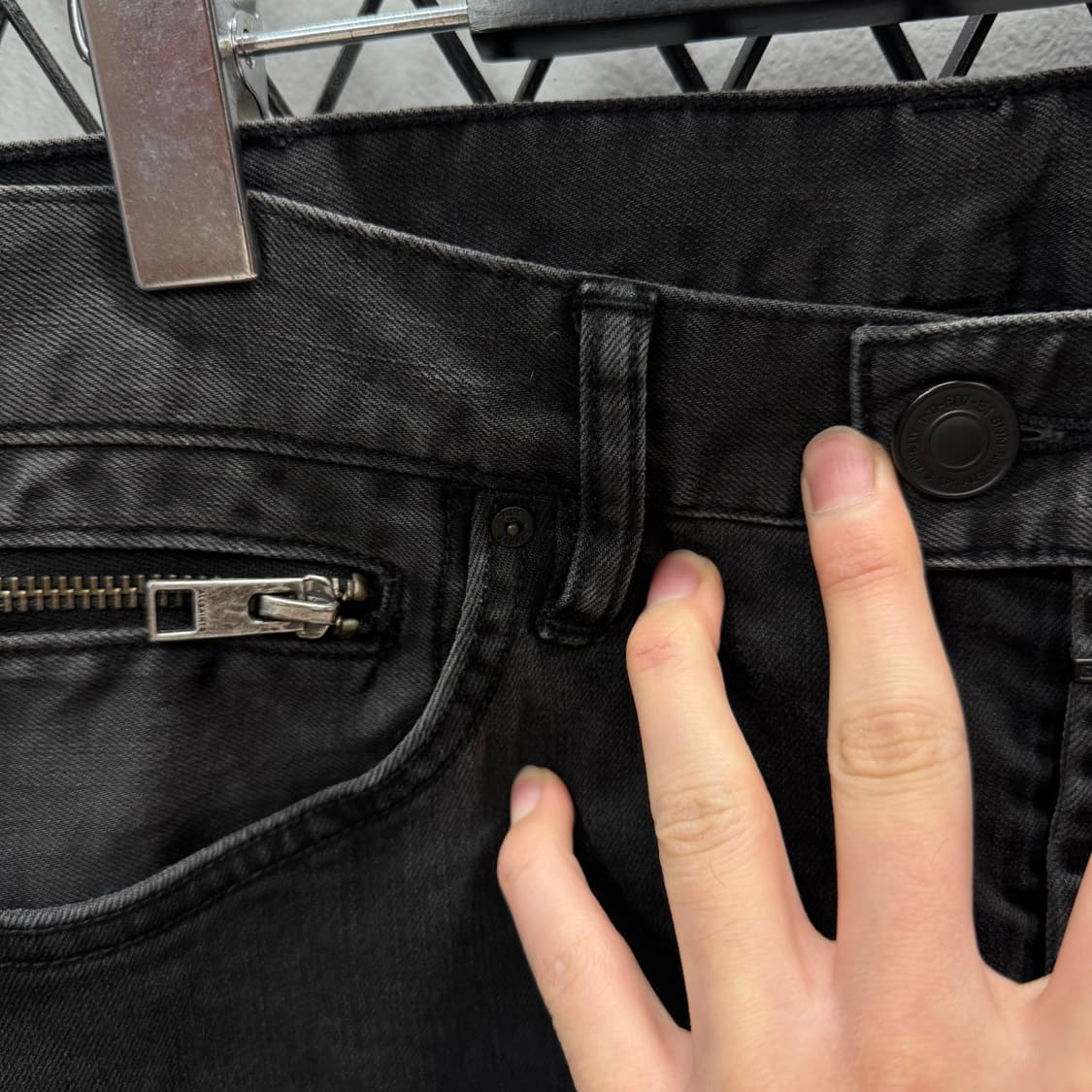 올세인츠 혹슬리 코튼 데님 팬츠 스키니핏 흑청 상품이미지5