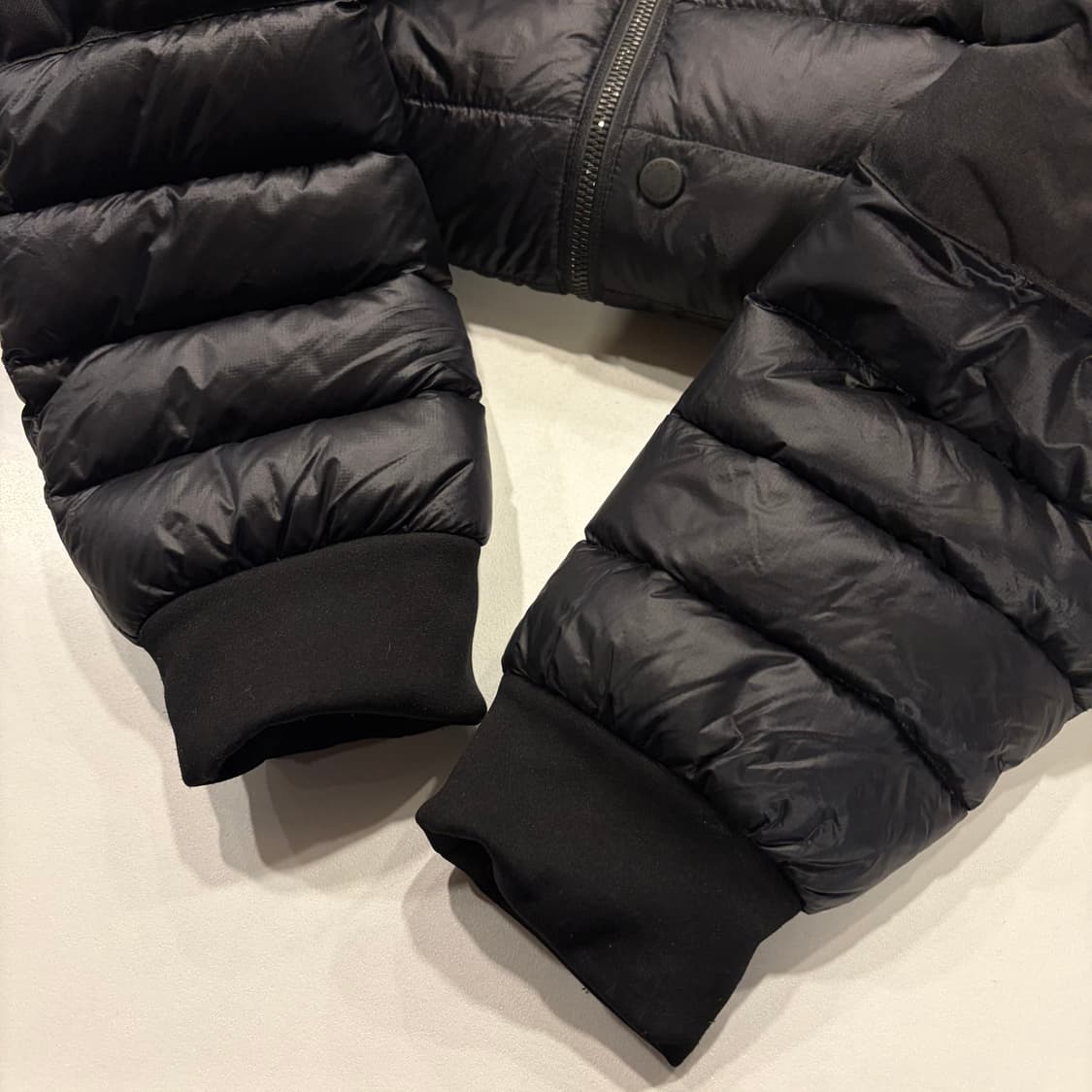 [XL] 몽벨 클래스 다운 블랙 경량 패딩 자켓 B964 상품이미지6