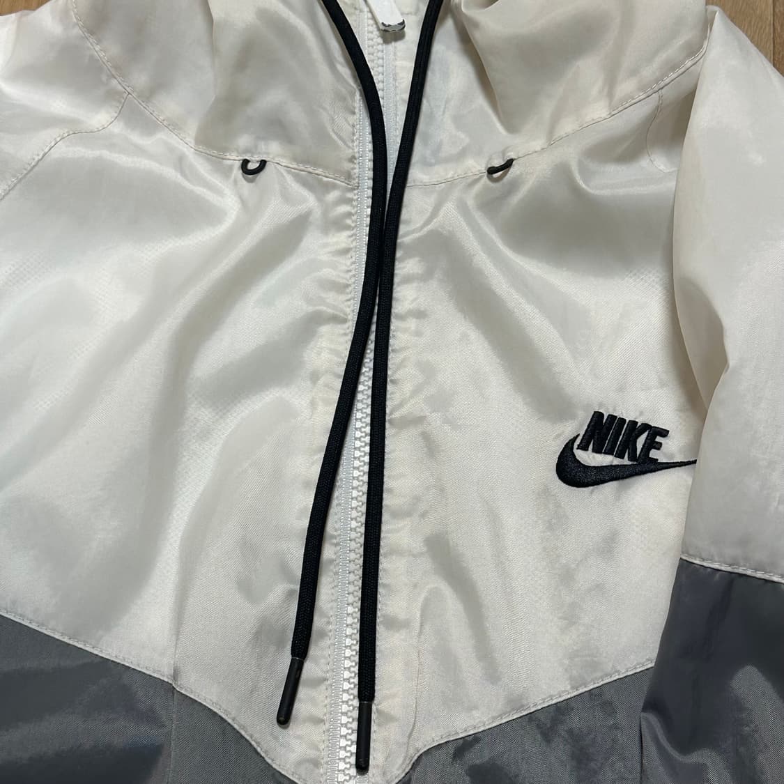 나이키 윈드러너 바람막이 L 상품이미지3