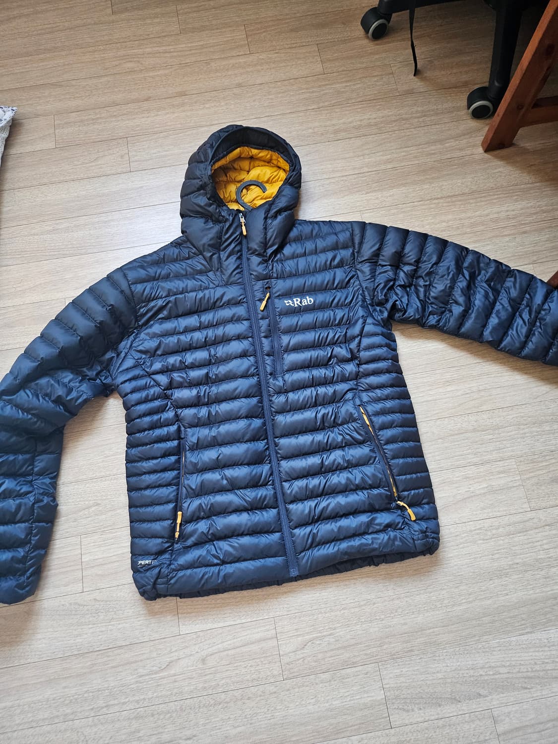 랩 마이크로라이트 알파인 자켓 벨루가 [L] 상품이미지1