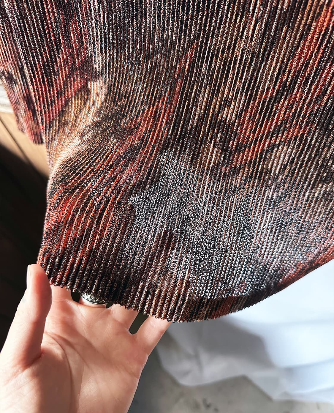 JPV abstract pleated turtleneck 상품이미지6