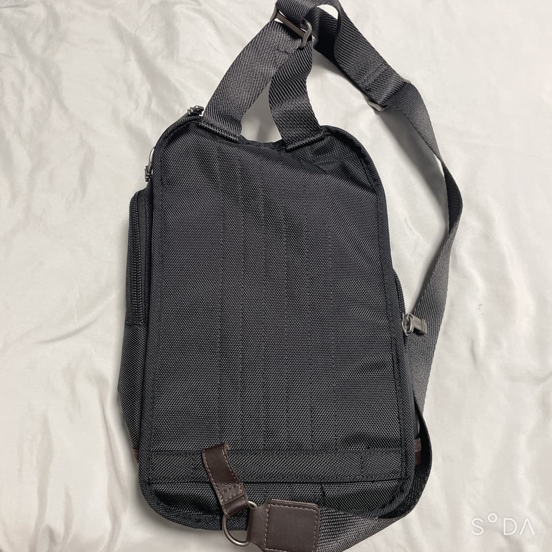 투미 알파 브라보 슬링백 상품이미지4