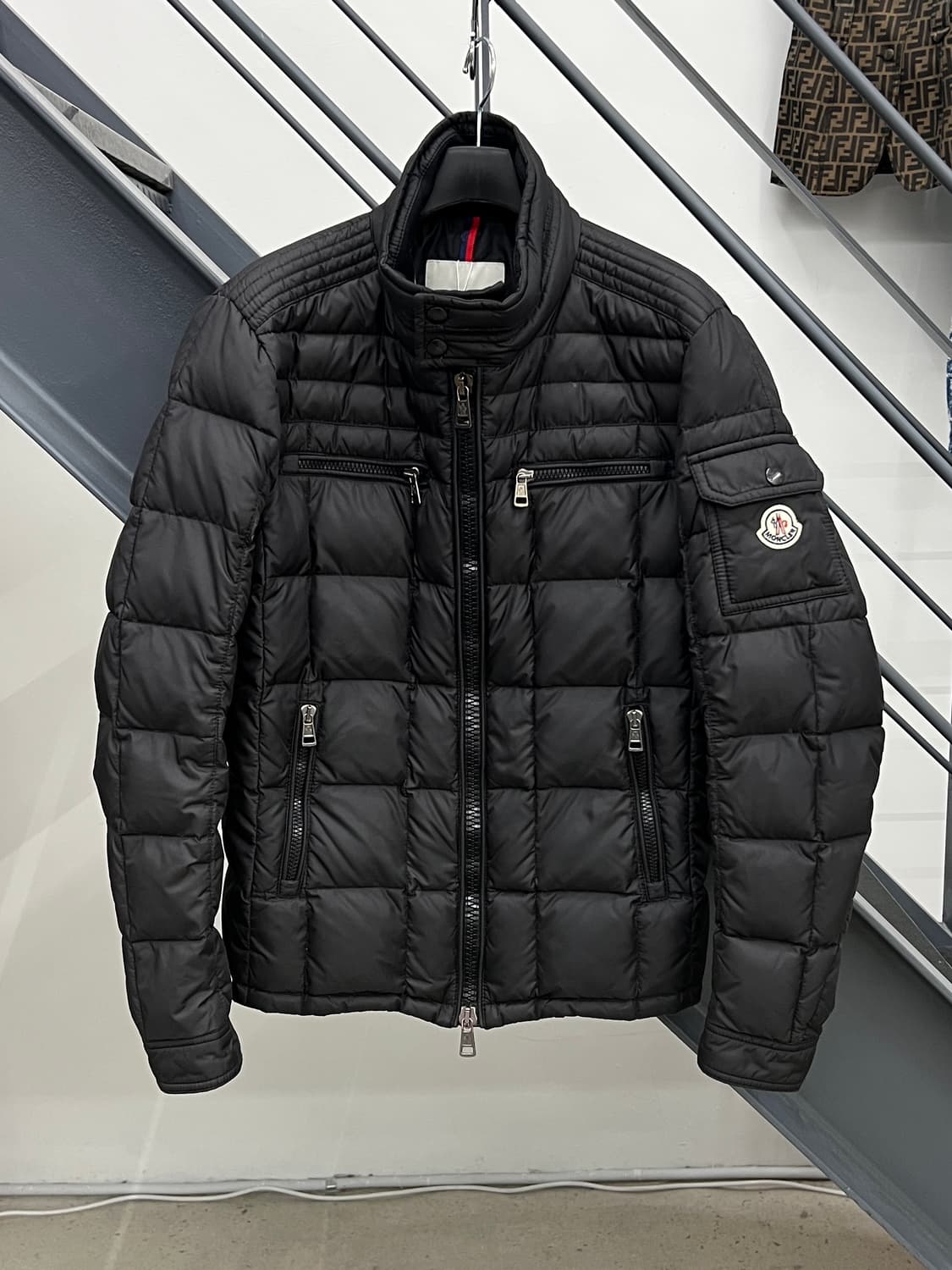 몽클레어 퀼팅 바이커 패딩 자켓 상품이미지3