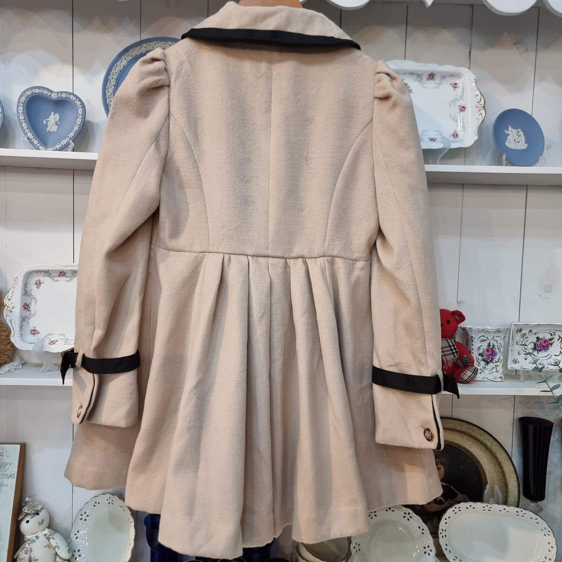 허니번치(Honey Bunch) 베이지 더블버튼 코트 상품이미지6